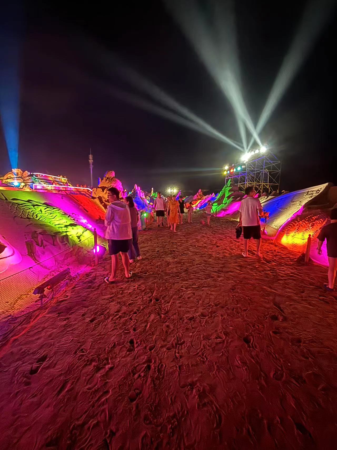 特色海滩沙雕运动节，艺术与运动的奇幻融合的简单介绍