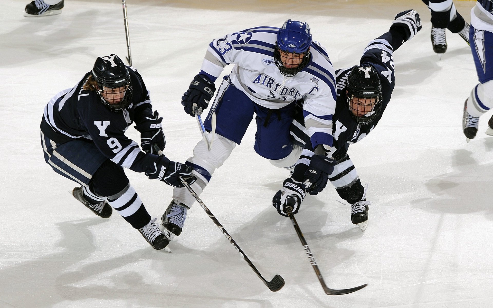 电竞与青少年：如何引导青少年健康游戏？，电竞游戏对青少年的利与弊